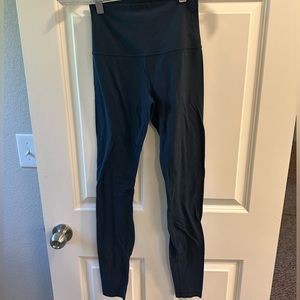 Lululemon Navy Wunder high rise leggings